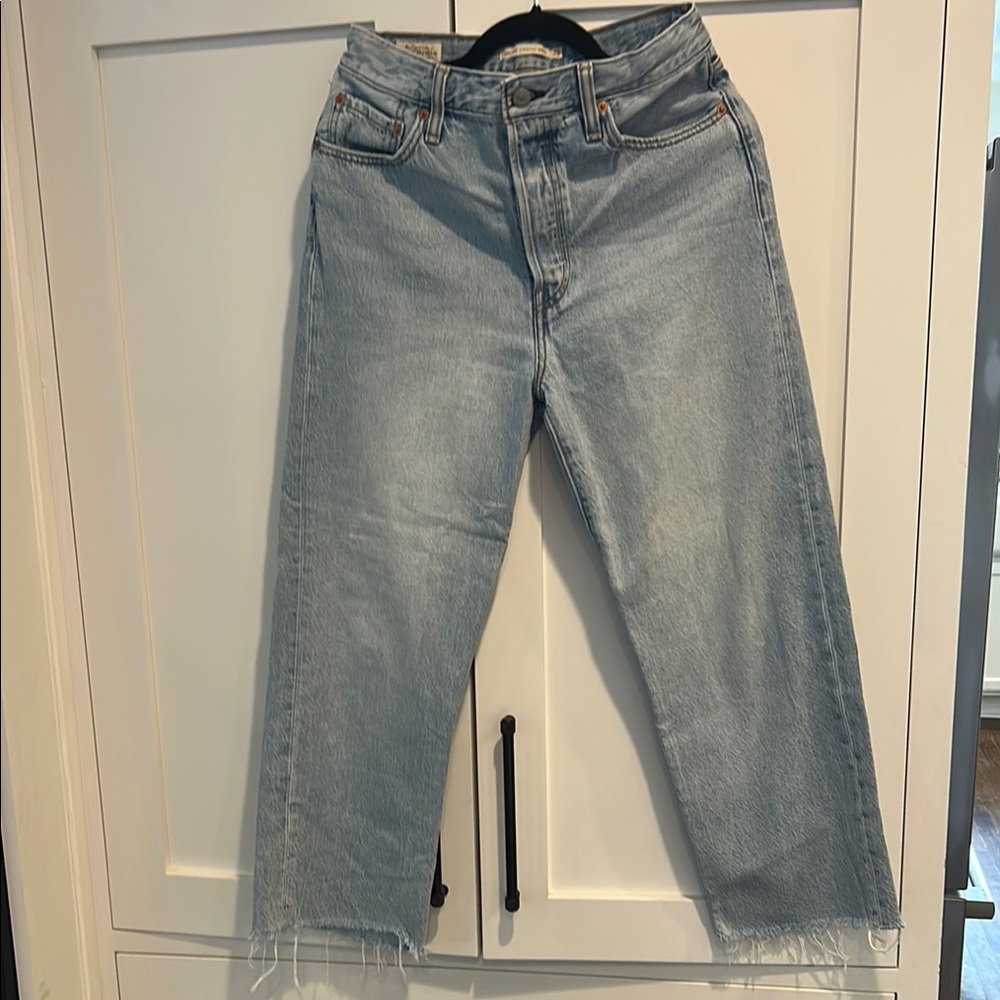 Levi’s Premium Ribcage Straight Ankle Jean, Sz29